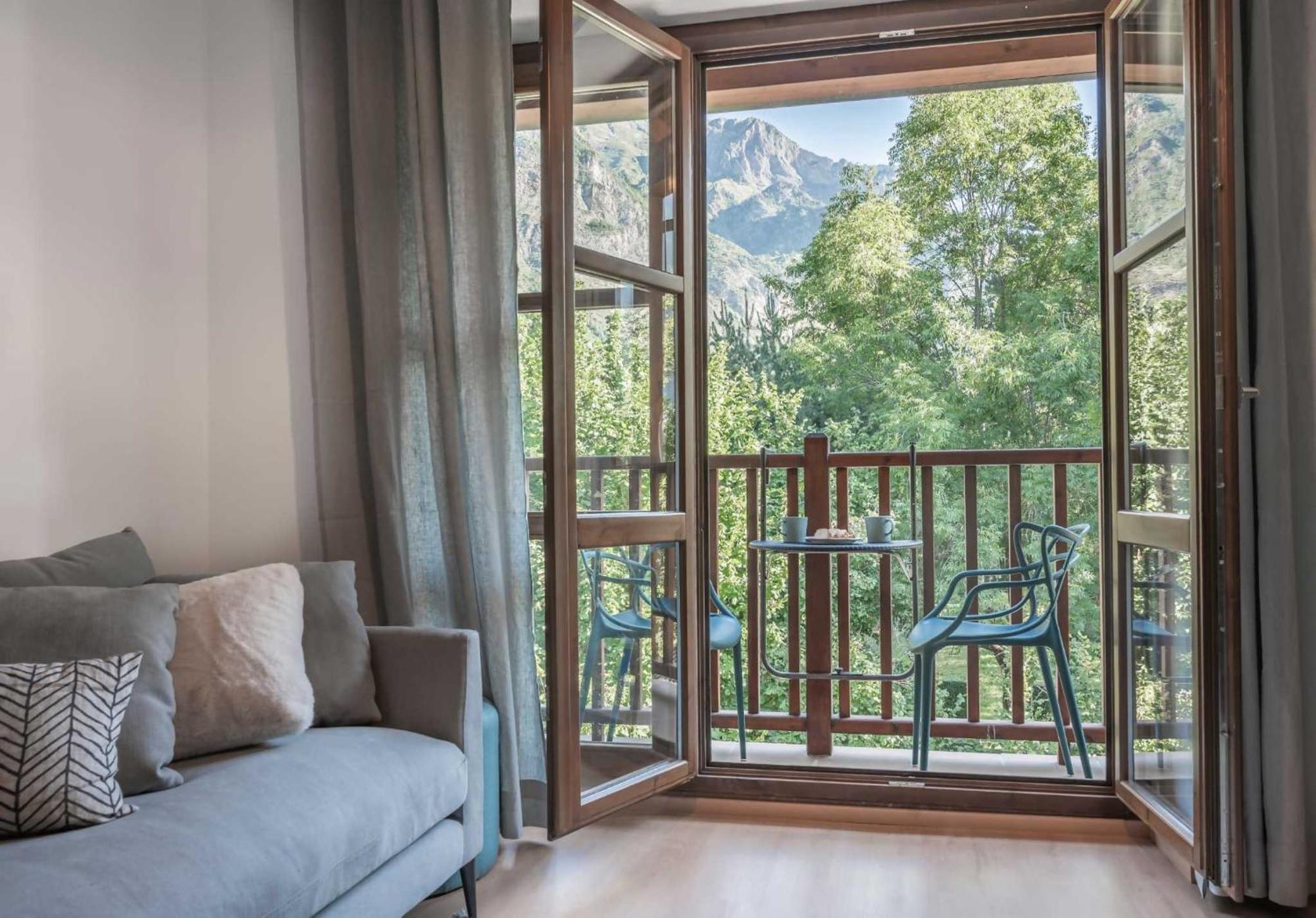 Loira Casa Sanchines Duplex De Lujo En Benasque Lägenhet Exteriör bild