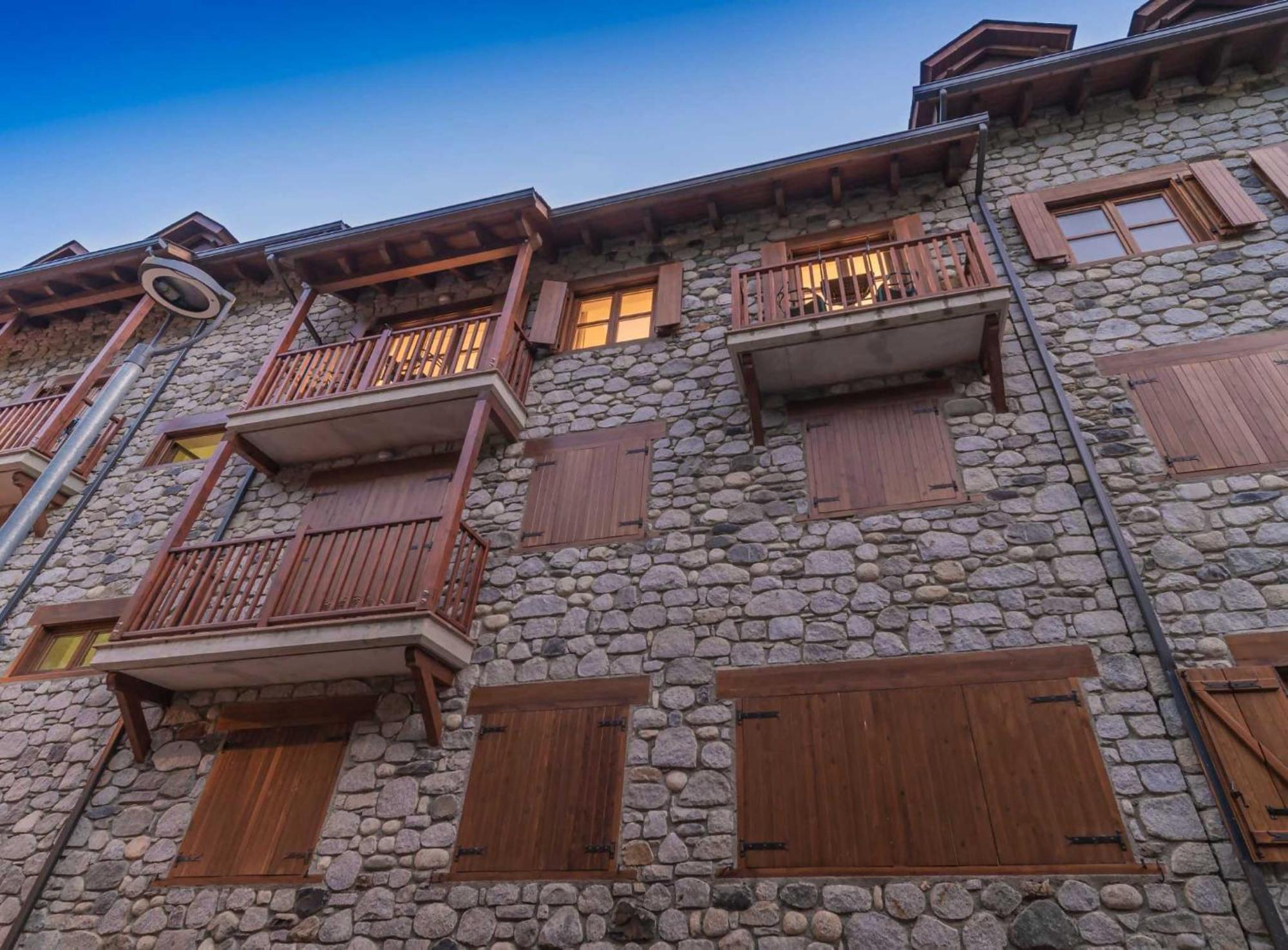 Loira Casa Sanchines Duplex De Lujo En Benasque Lägenhet Exteriör bild